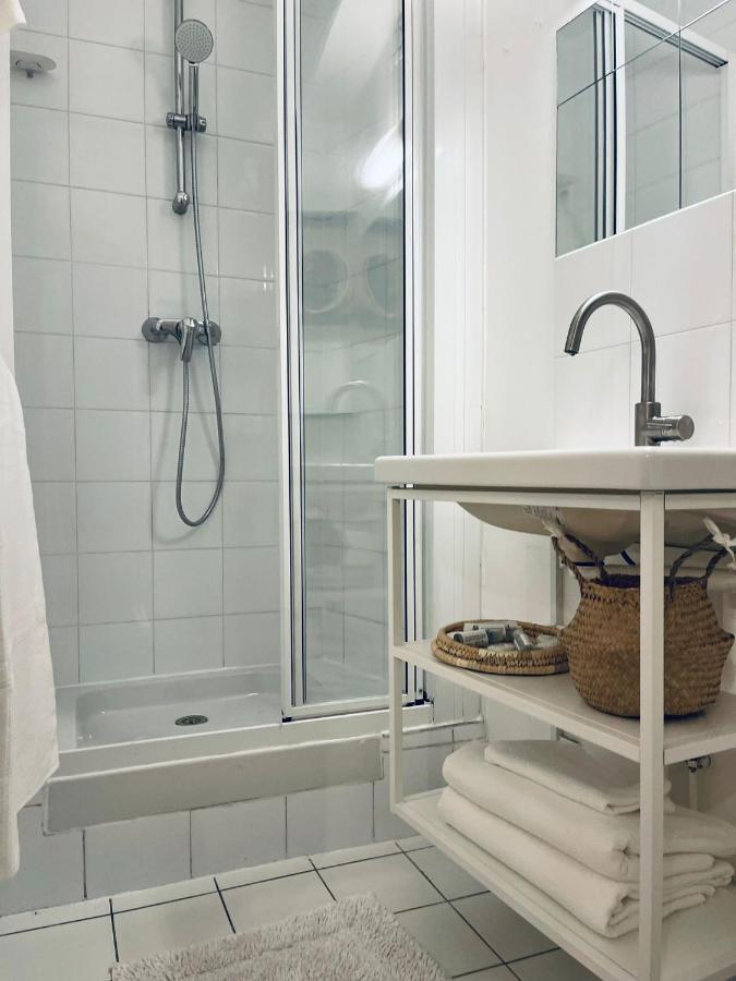 Chic Apartment On The Famous Shopping Rue Du Faubourg Saint-Honore Street パリ エクステリア 写真