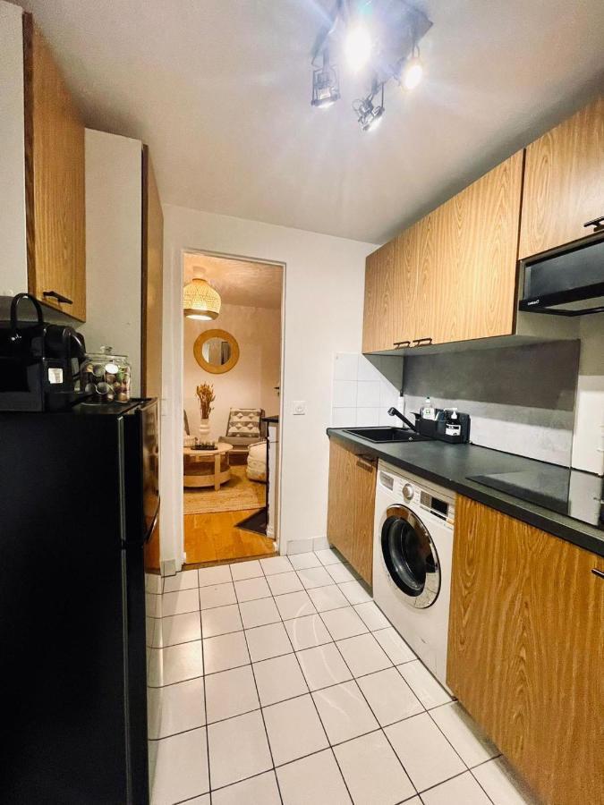 Chic Apartment On The Famous Shopping Rue Du Faubourg Saint-Honore Street パリ エクステリア 写真